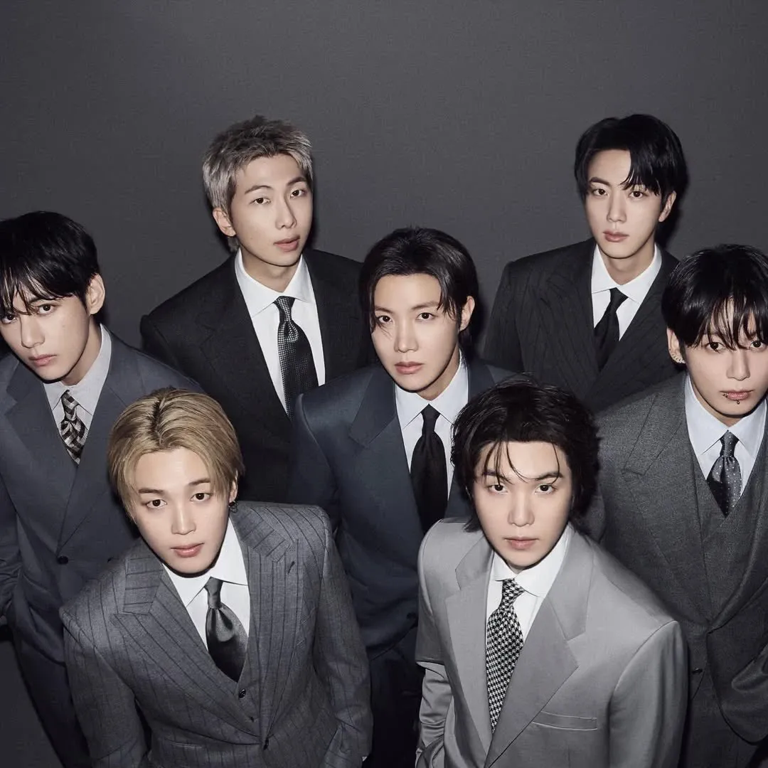 Behind-the-scenes cut of BTS