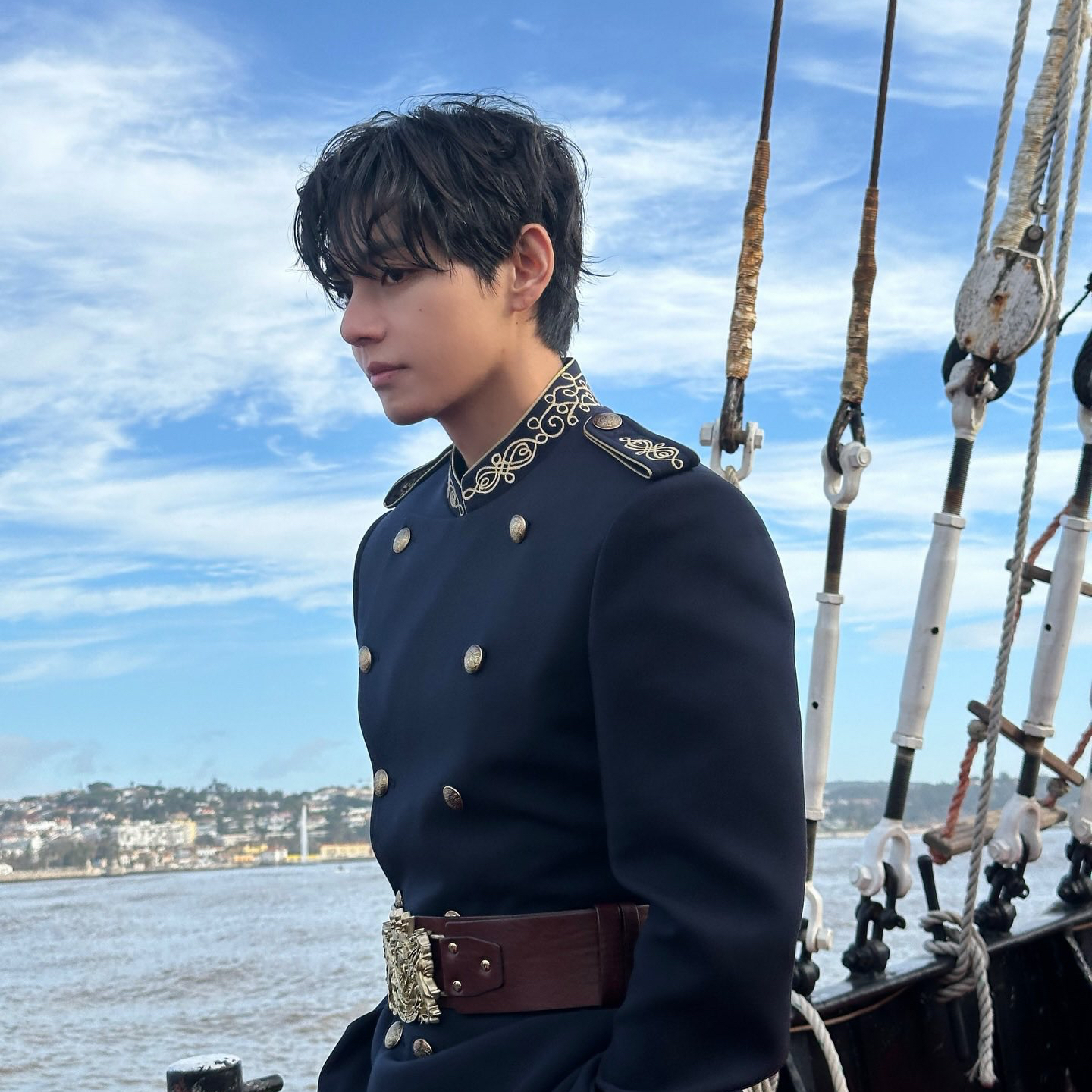 뷔 (방탄소년단) 최근 활동샷