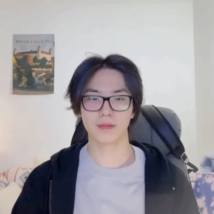 A moment captured by Rocky's fan