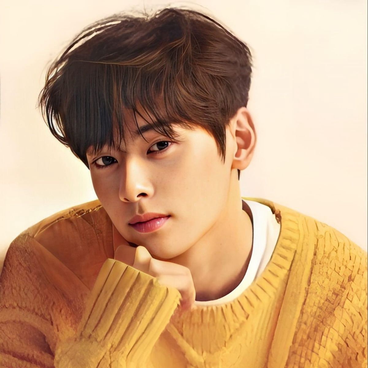 Recent activity shot of Eunwoo (ASTRO)