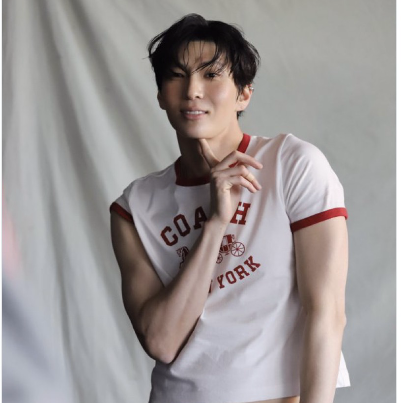 Behind-the-scenes cut of LEO (VIXX)