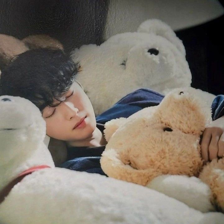 Latest photo of Eunwoo (ASTRO)
