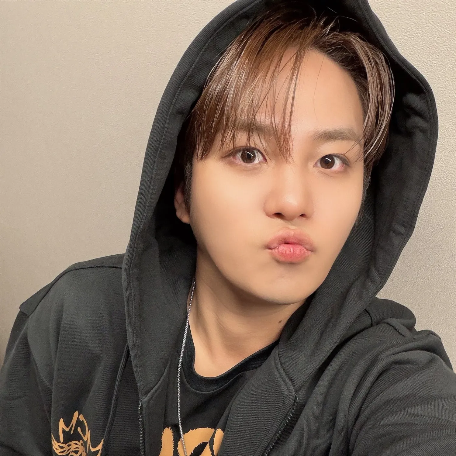 에이티즈의 비하인드 컷