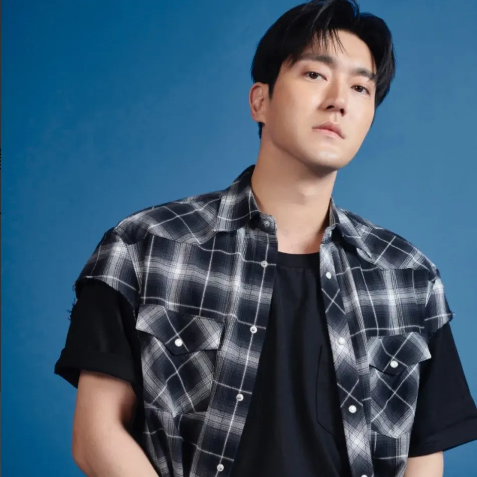 Latest photo of Siwon (Super Junior)