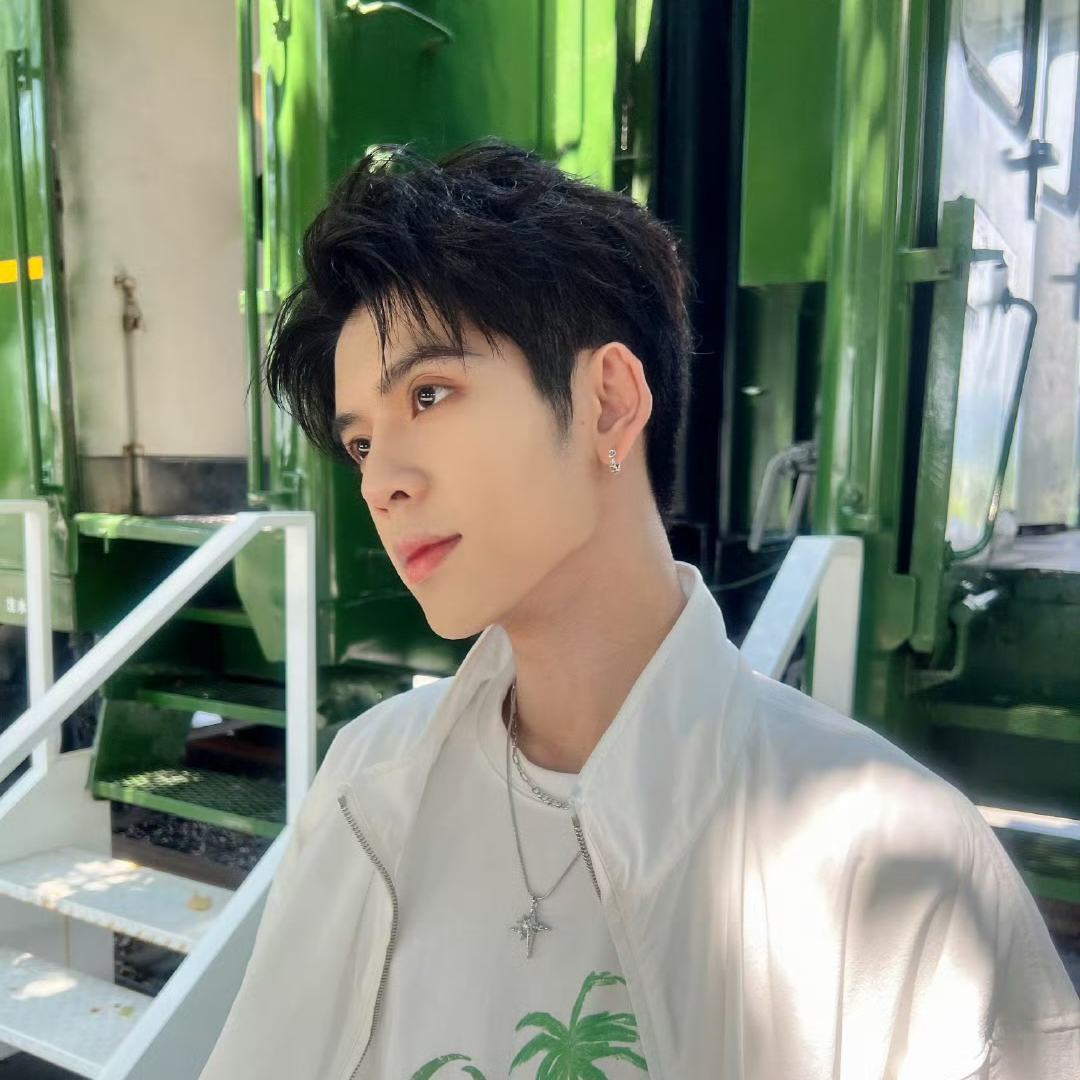 A moment captured by DORN (NexT1DE)'s fan