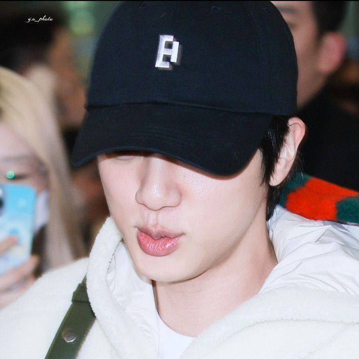 Foto terbaru Jin (BTS)