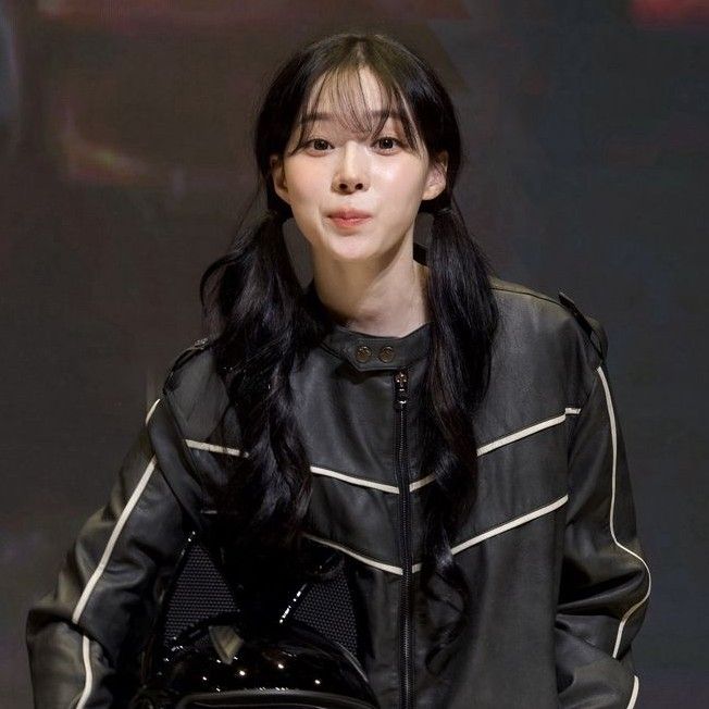 Winter (aespa)的最新活動照片