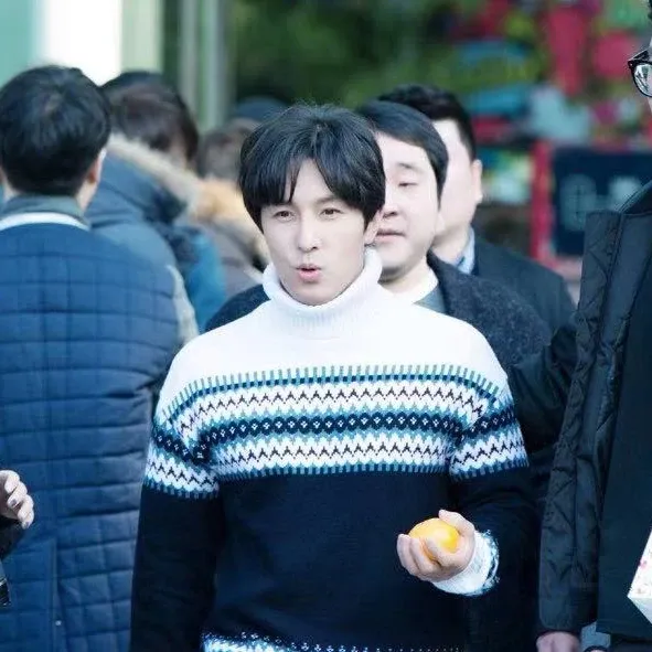 A moment captured by Kim Dongwan (SHINHWA)'s fan