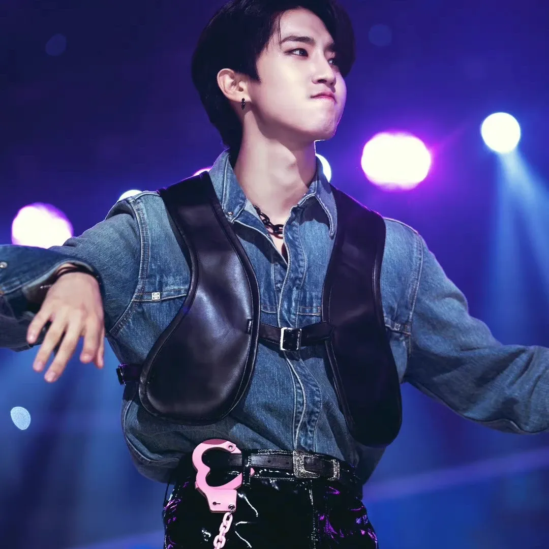 Latest photo of HAN (Stray Kids)