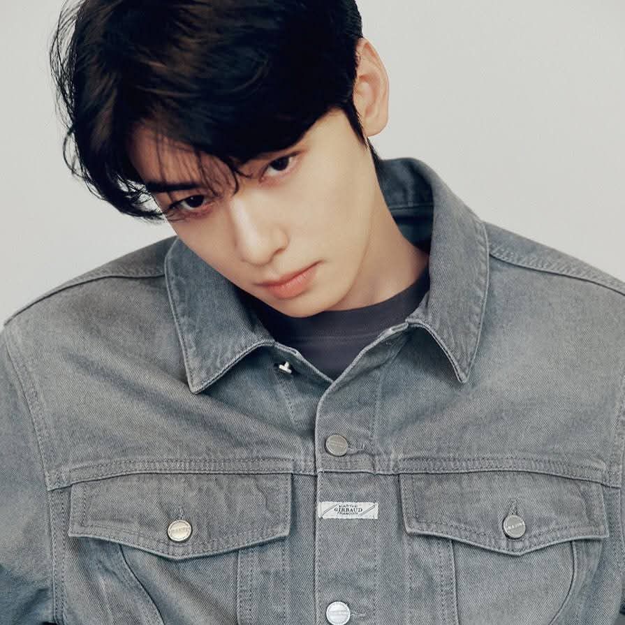 Behind-the-scenes cut of Eunwoo (ASTRO)