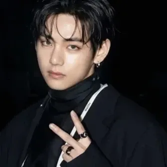 Recent activity shot of V (BTS)