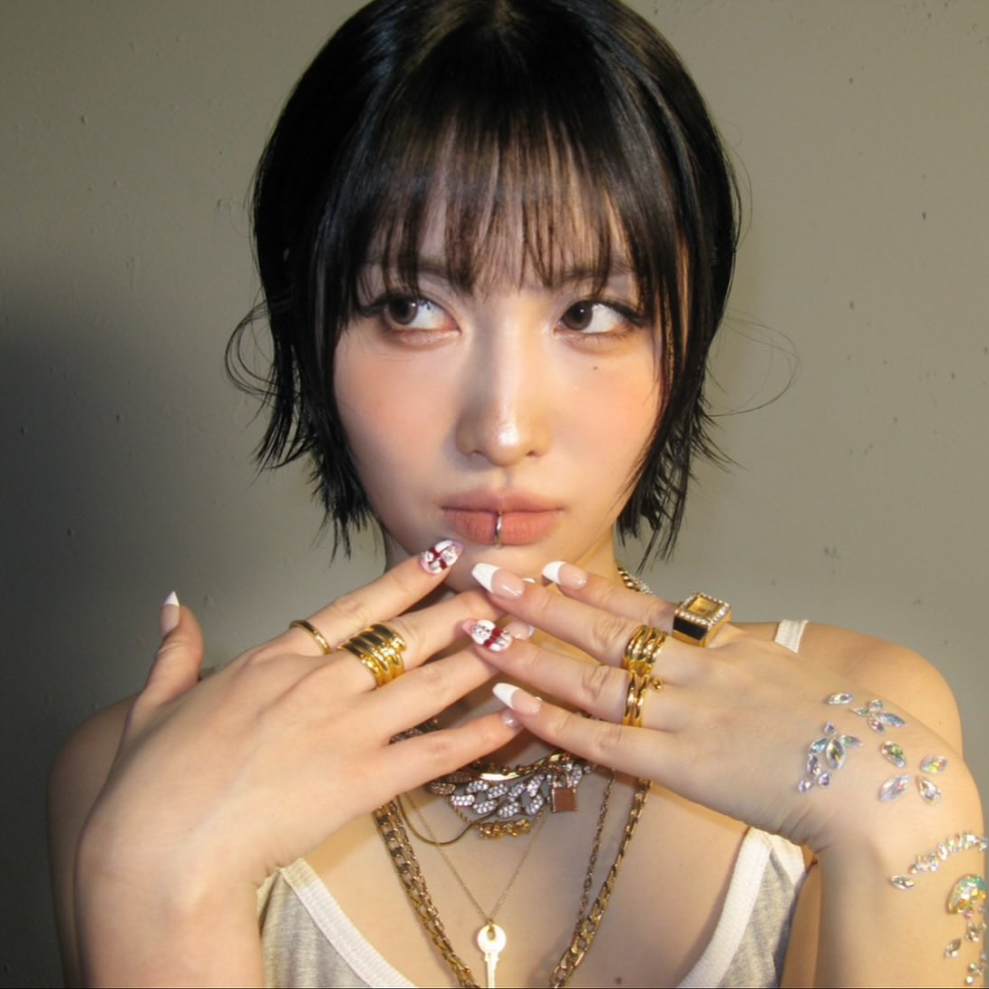 Momo (TWICE)的幕後花絮