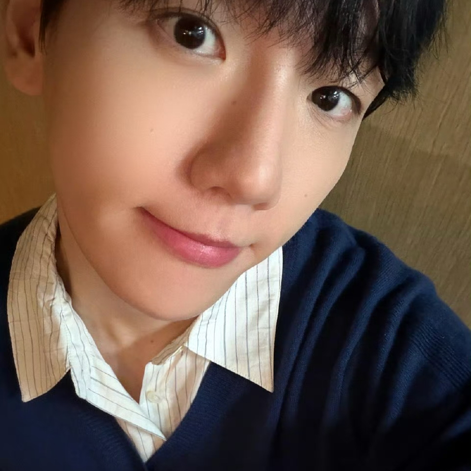 백현 (EXO) 최근 활동샷