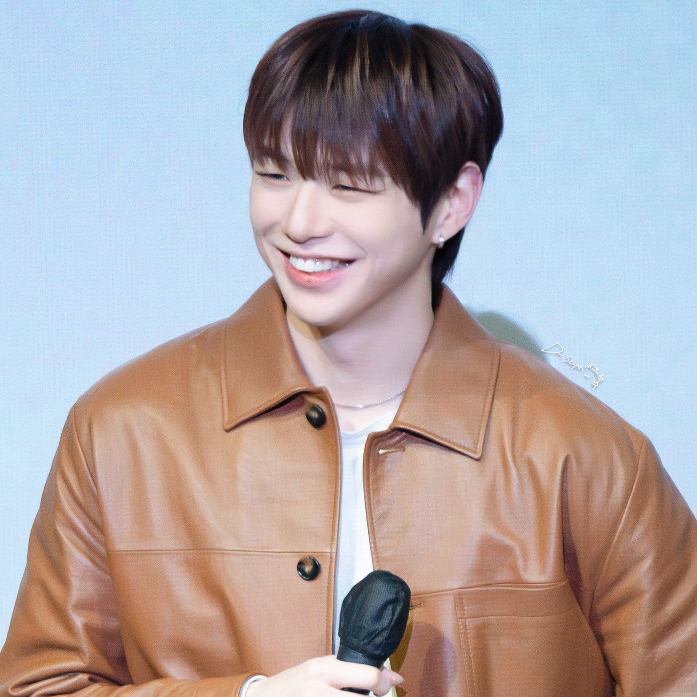 A moment captured by Kang Daniel's fan