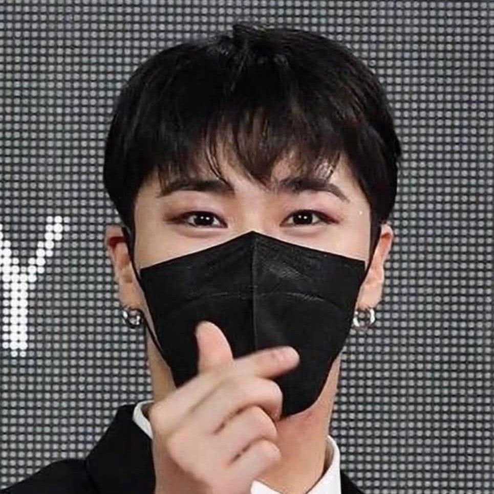 Behind-the-scenes cut of Moonbin (ASTRO)