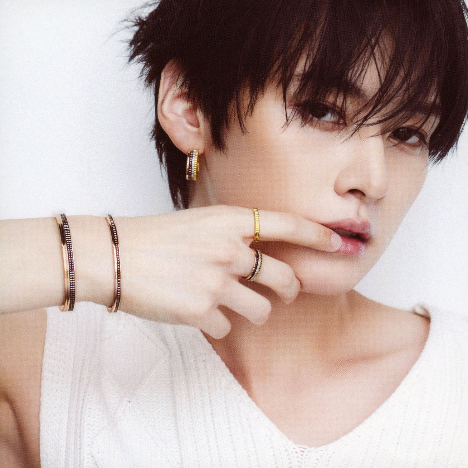 Behind-the-scenes cut of Lee Know (Stray Kids)