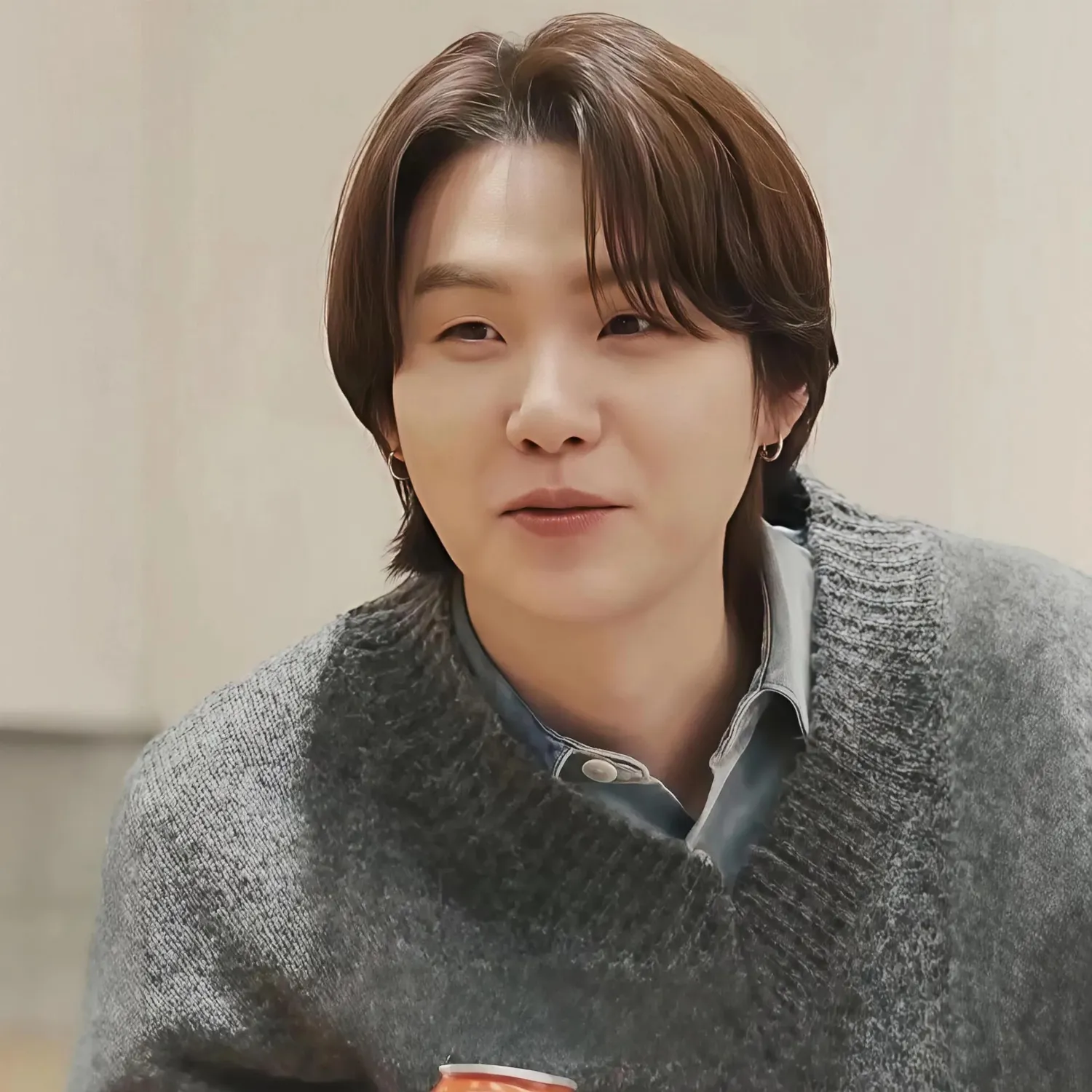 Foto aktivitas terbaru SUGA (BTS)
