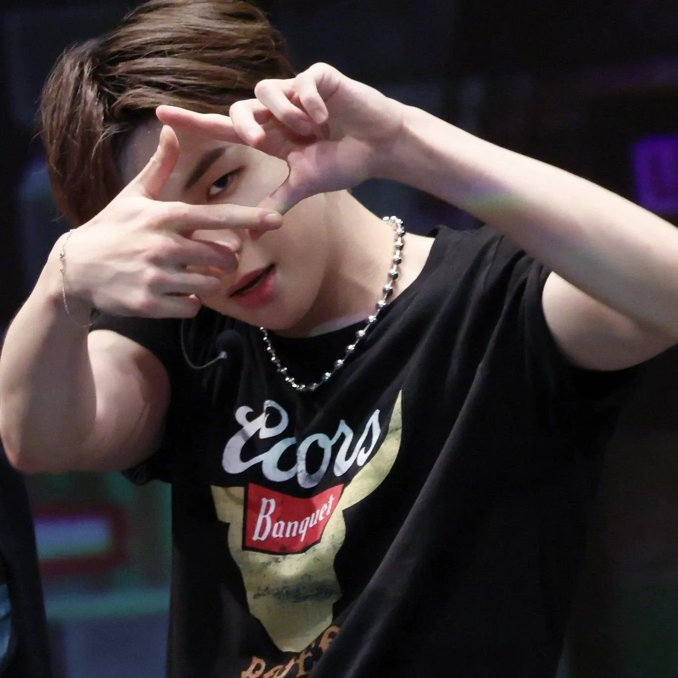 강다니엘의 비하인드 컷