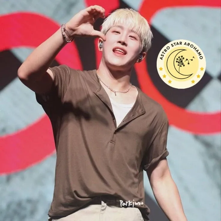 Latest photo of Jinjin (ASTRO)