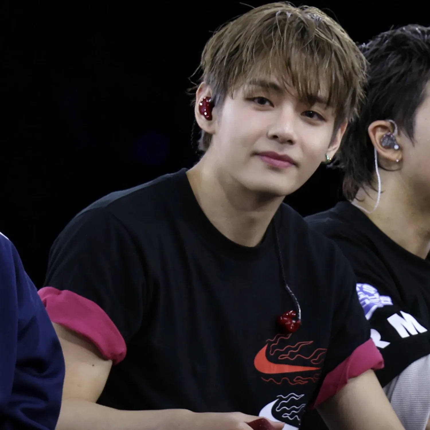 V (BTS)の最新写真