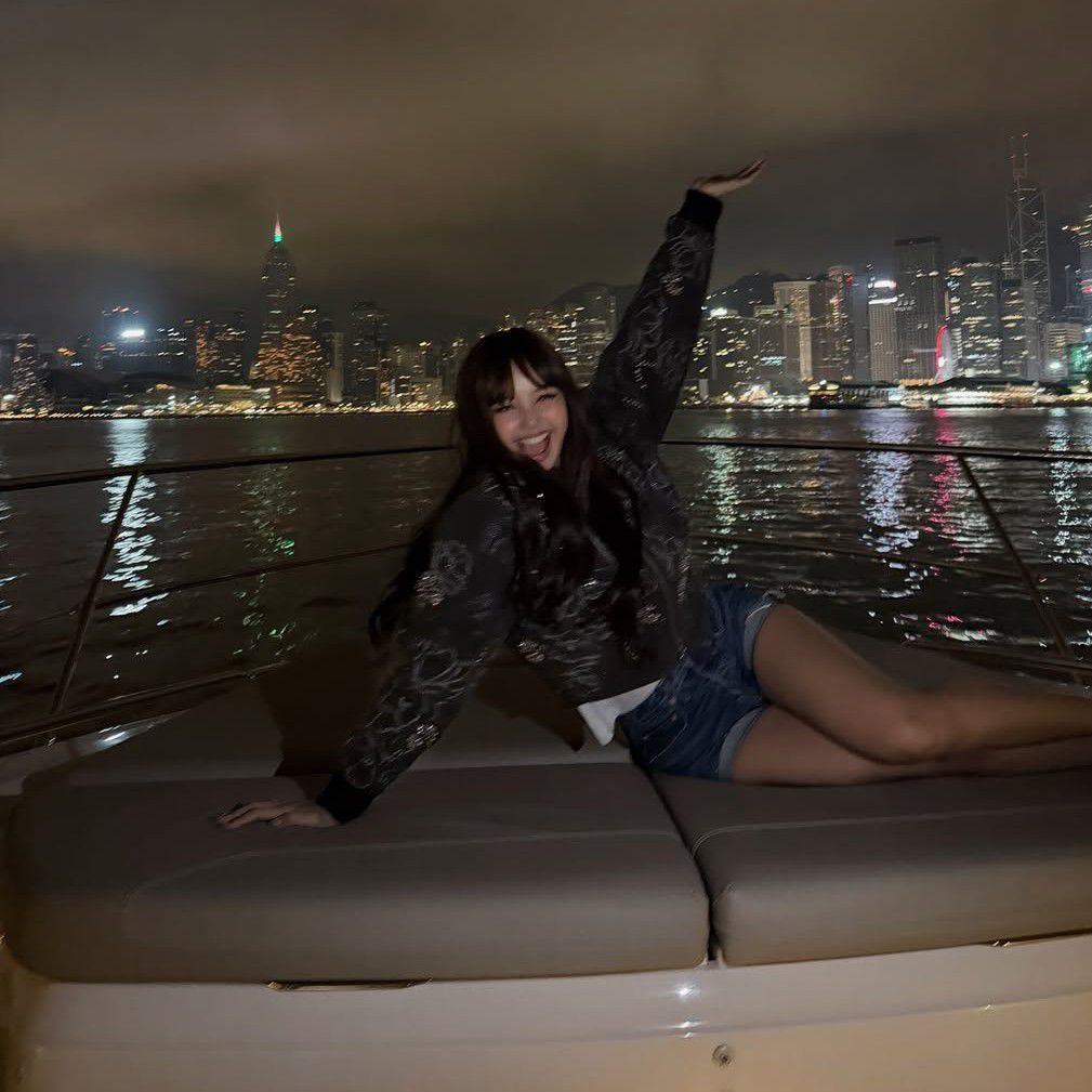 リサ (BLACKPINK)の最新写真