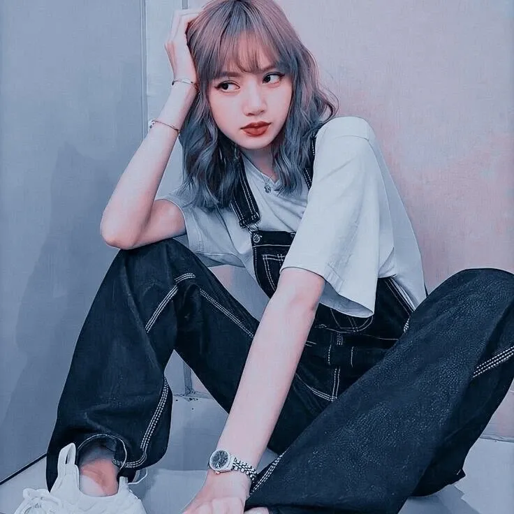 Potret di balik layar Lisa (BLACKPINK)