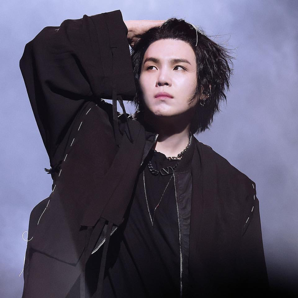 SUGA (BTS)の舞台裏ショット