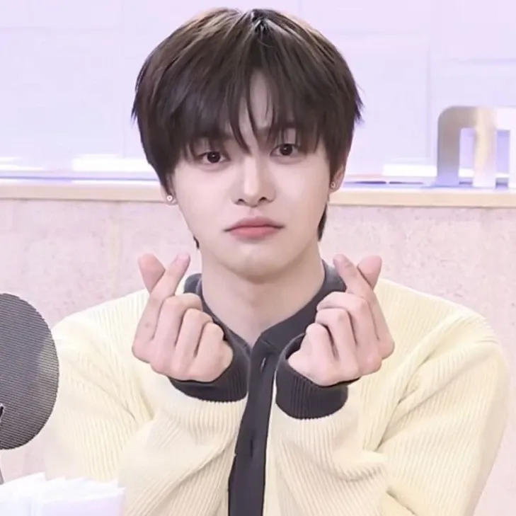 Momen yang diabadikan oleh penggemar Lee Leo (ALPHA DRIVE ONE)