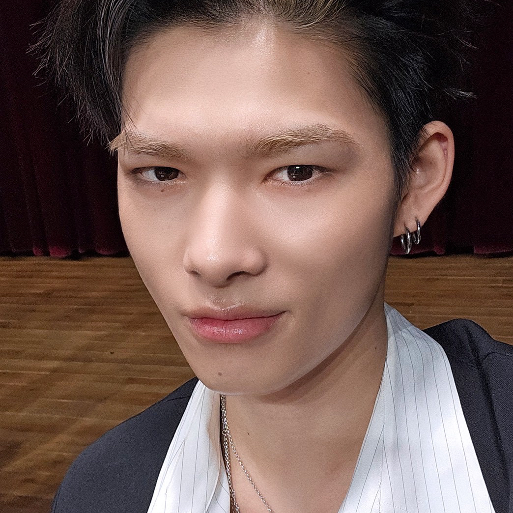 NI-KI (ENHYPEN)的最新照片