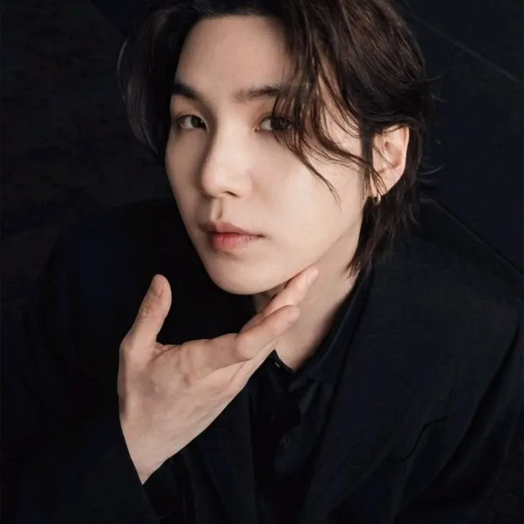 Latest photo of SUGA (BTS)