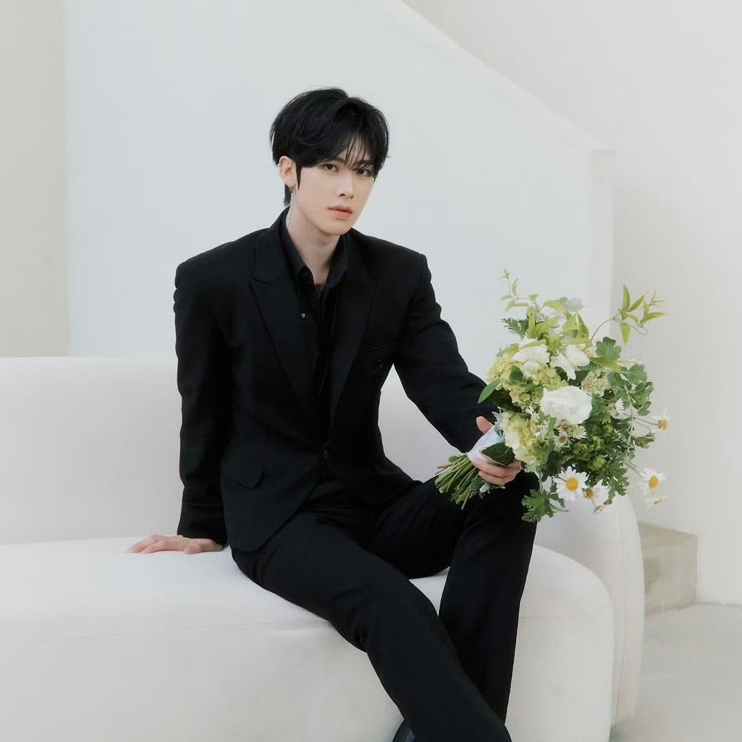 A moment captured by Ricky (ZEROBASEONE)'s fan