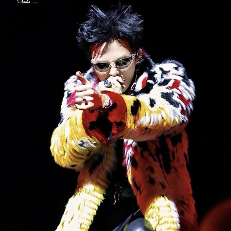 Behind-the-scenes cut of G-DRAGON (BIGBANG)