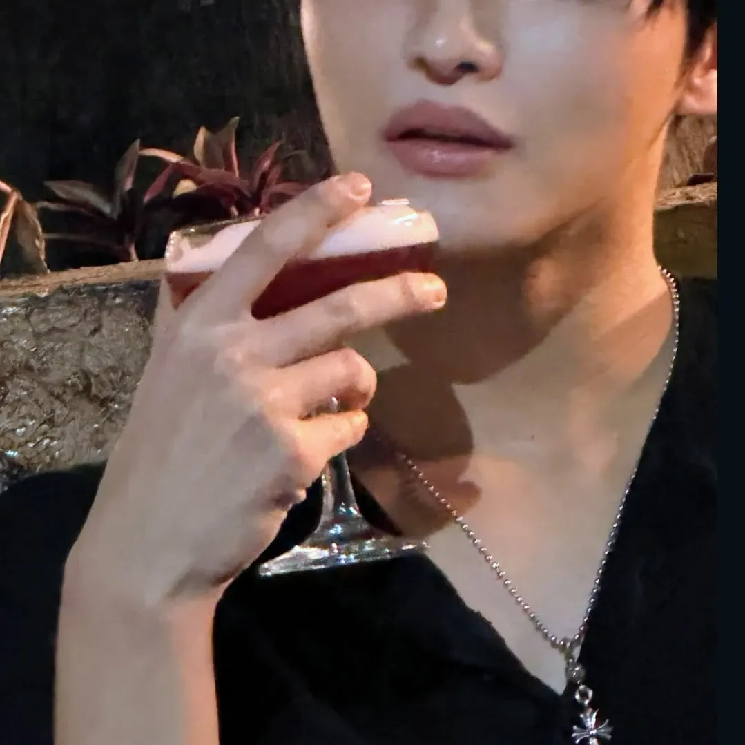 Behind-the-scenes cut of Seonghwa (ATEEZ)