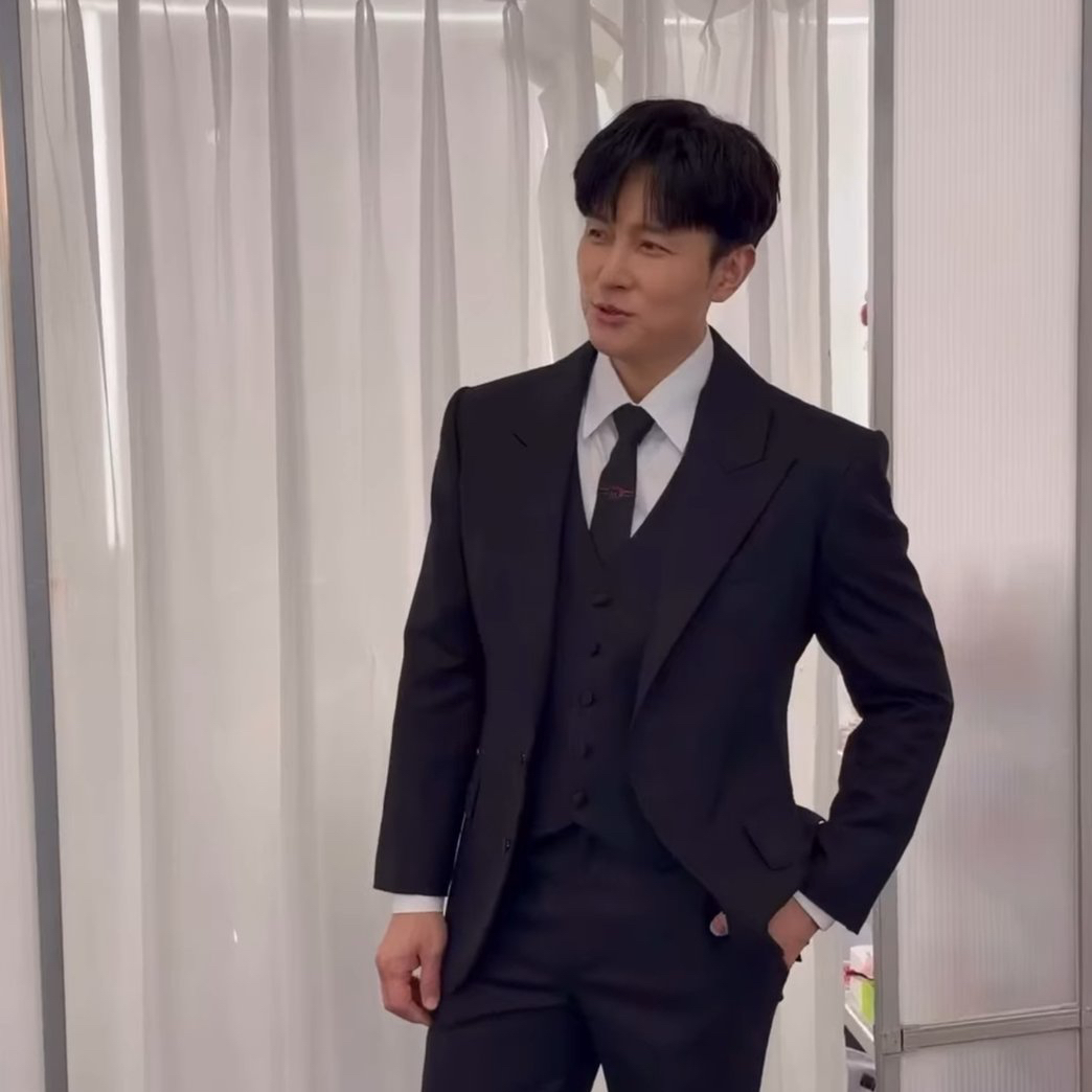 Latest photo of Kim Dongwan (SHINHWA)