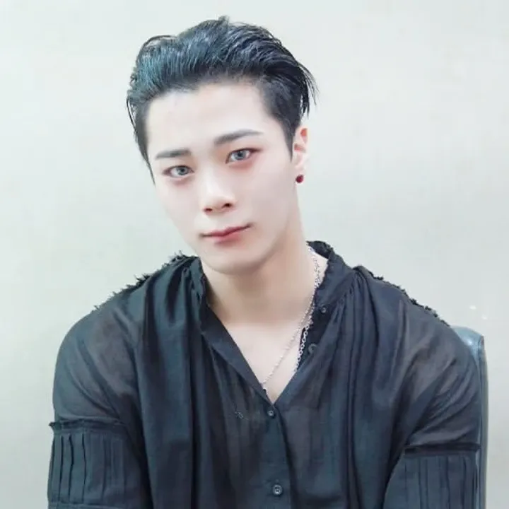 A moment captured by Moonbin (ASTRO)'s fan