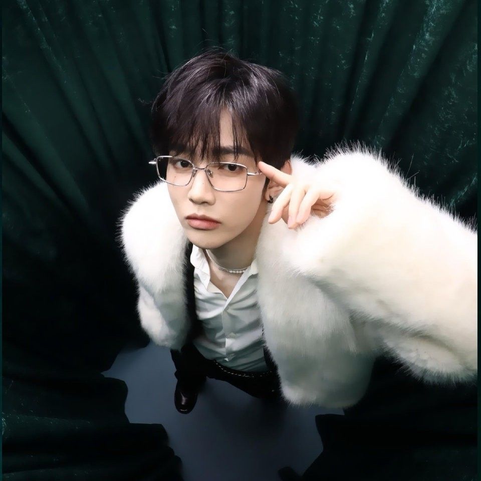 Latest photo of Zhang Hao (ZEROBASEONE)