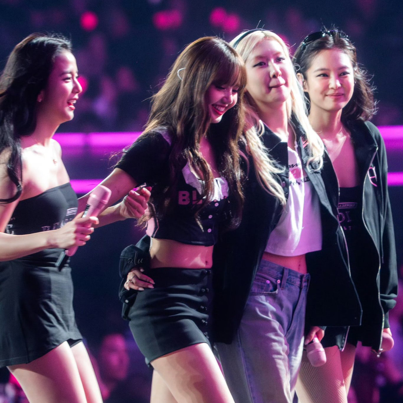 Momen yang diabadikan oleh penggemar BLACKPINK
