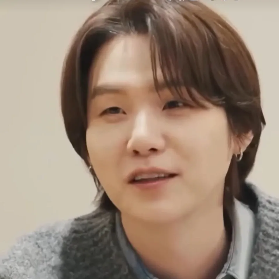 Potret di balik layar SUGA (BTS)