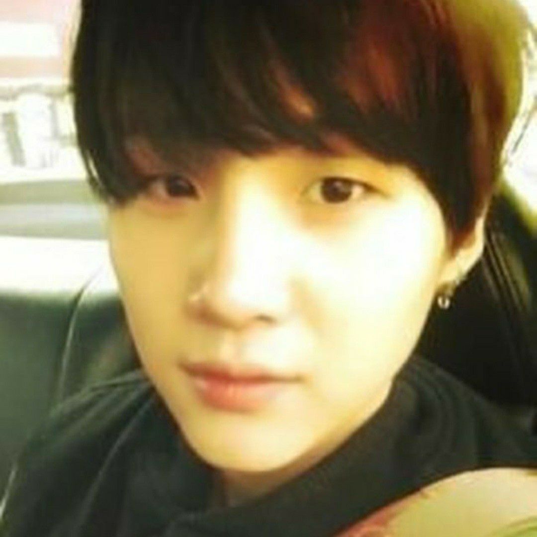 SUGA (BTS)の最新写真
