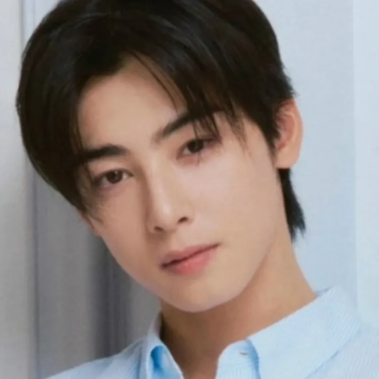A moment captured by Eunwoo (ASTRO)'s fan