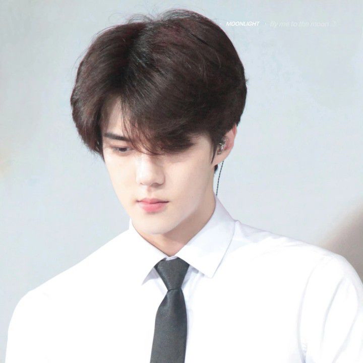 세훈 (EXO)의 최신 사진