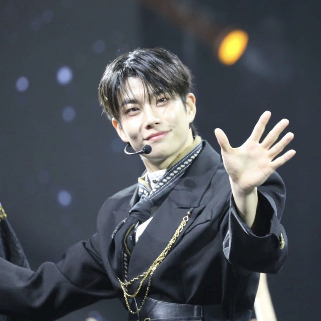 Latest photo of MJ (ASTRO)