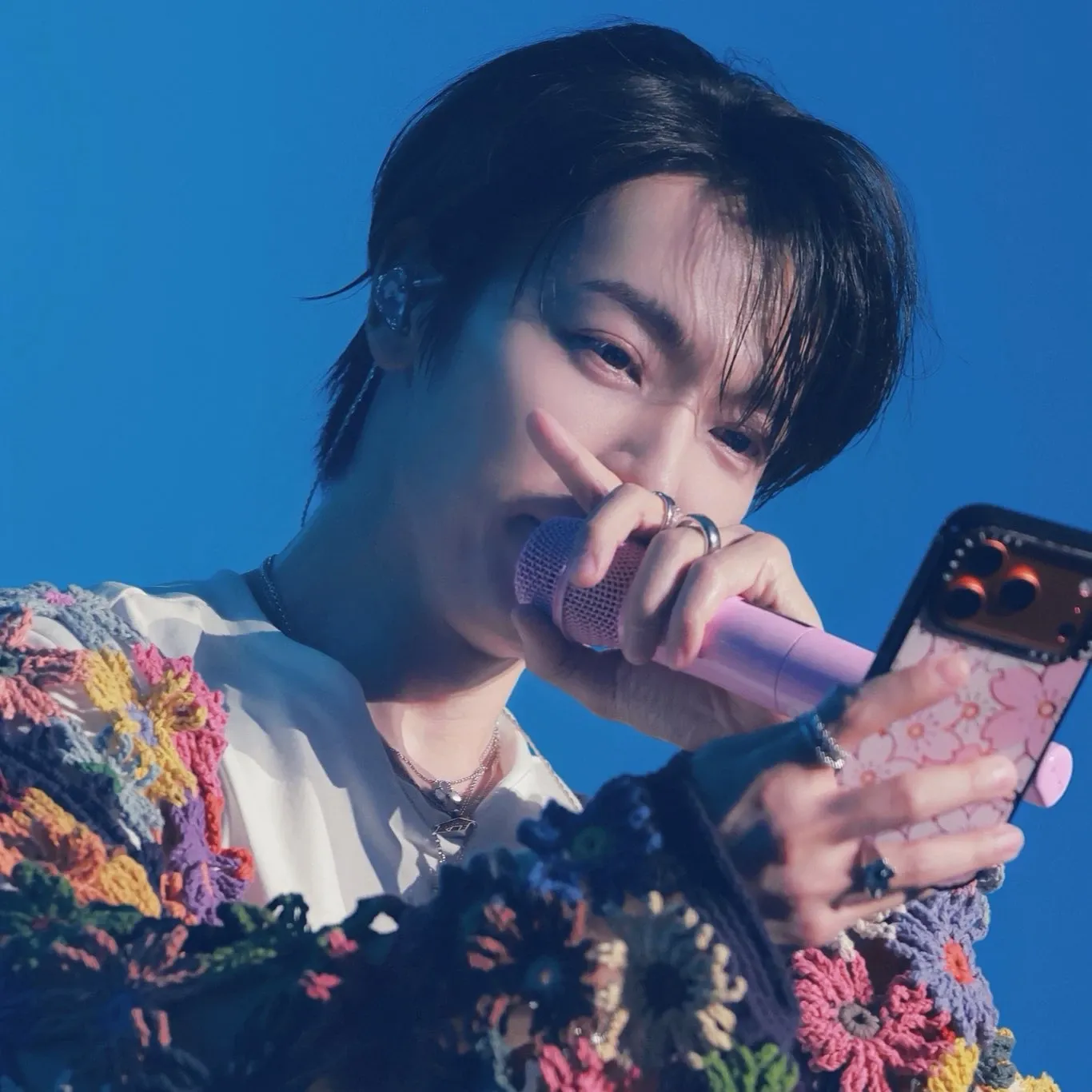 Foto aktivitas terbaru Donghae (Super Junior)