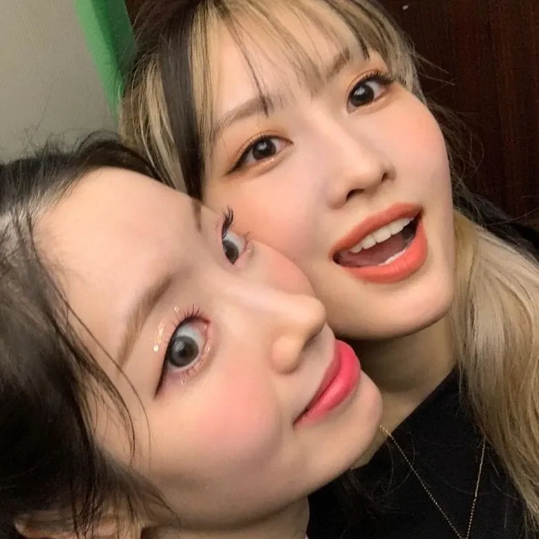Momo (TWICE)的最新照片