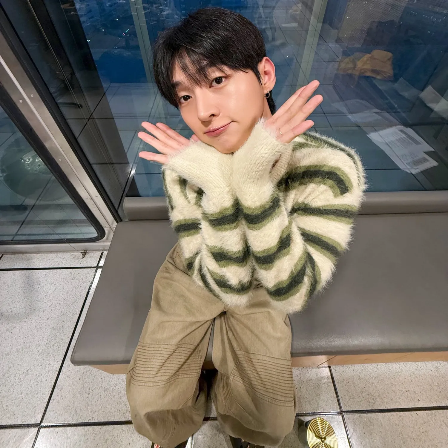 尹智聖粉絲拍下的瞬間