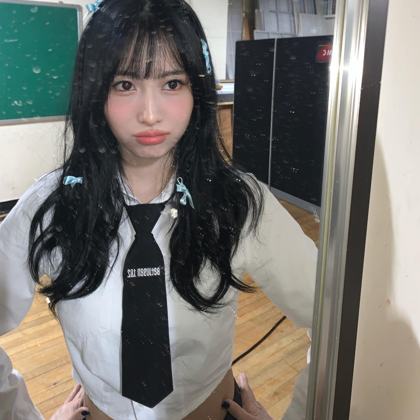 모모 (TWICE)의 최신 사진