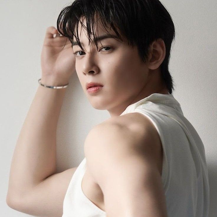 Behind-the-scenes cut of Eunwoo (ASTRO)