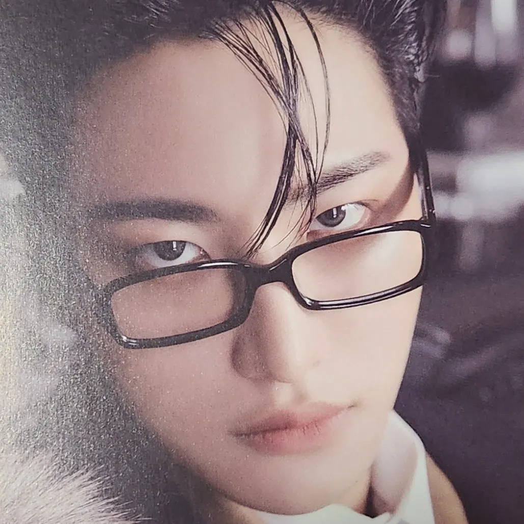 에이티즈의 비하인드 컷