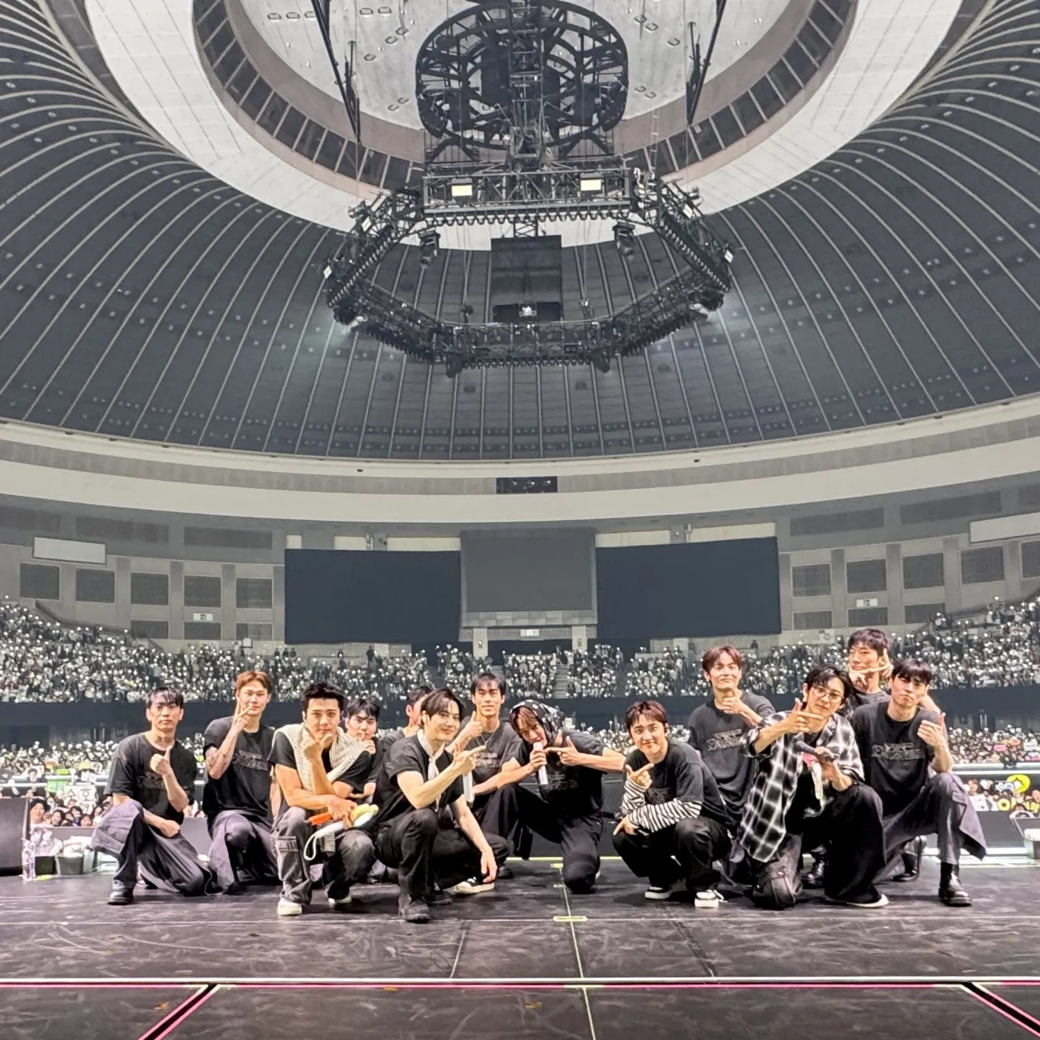 Foto aktivitas terbaru D.O. (EXO)