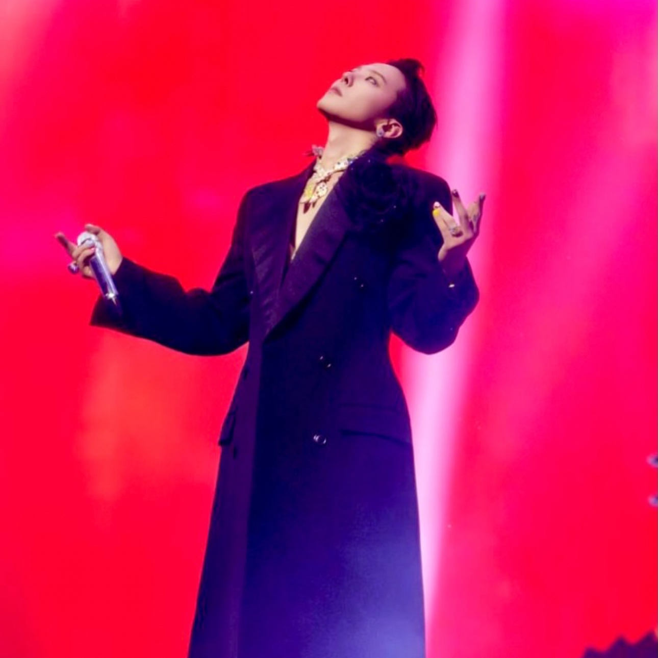 Recent activity shot of G-DRAGON (BIGBANG)